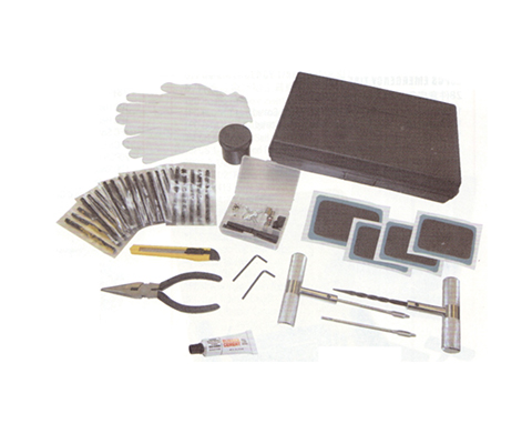 62PCS TIRE REPAIR TOOLS KIT